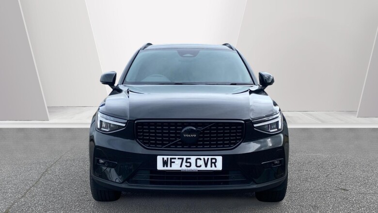 Volvo XC40 2.0 B3P Plus Black Edition 5dr Auto Petrol Estate